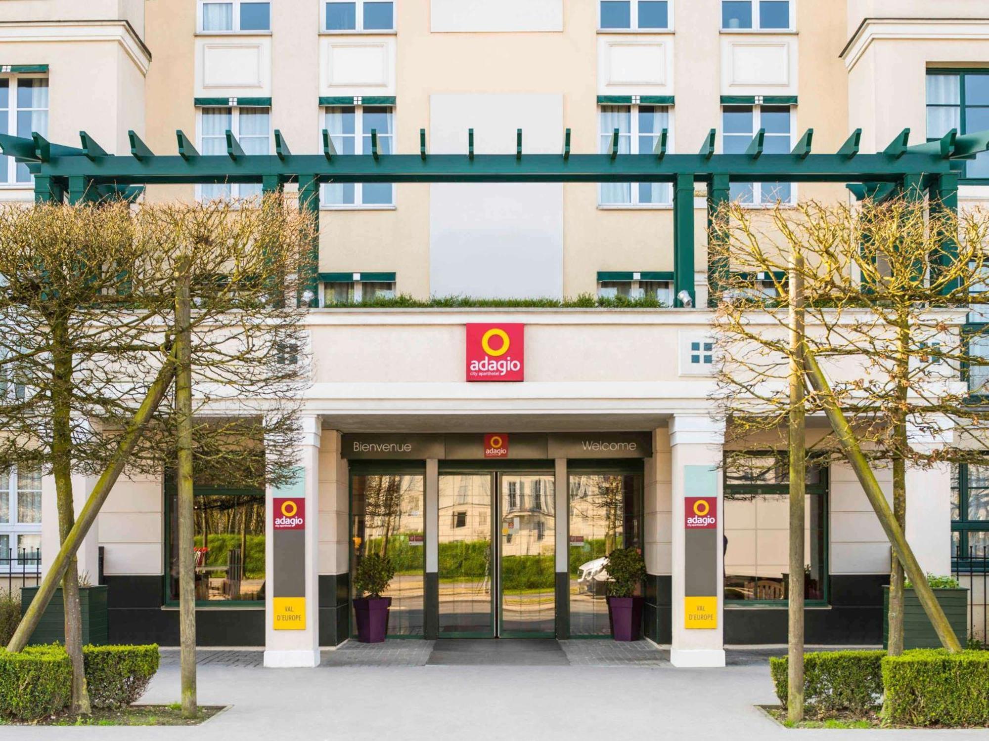 Aparthotel Adagio Marne La Vallée - Val d'Europe Serris Exterior foto